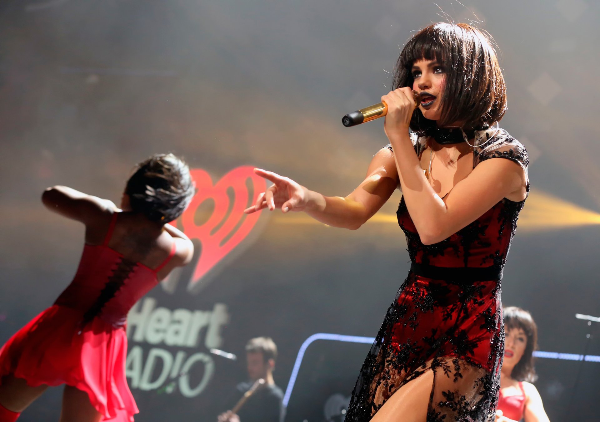 selena gomez concierto iheart radio