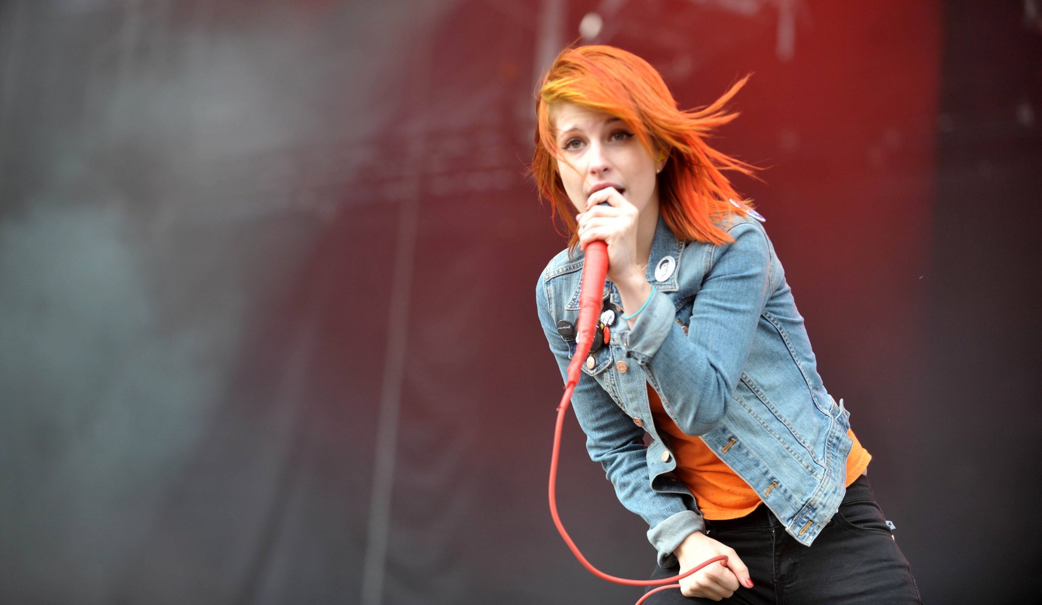 hayley williams paramore rossa musica rock