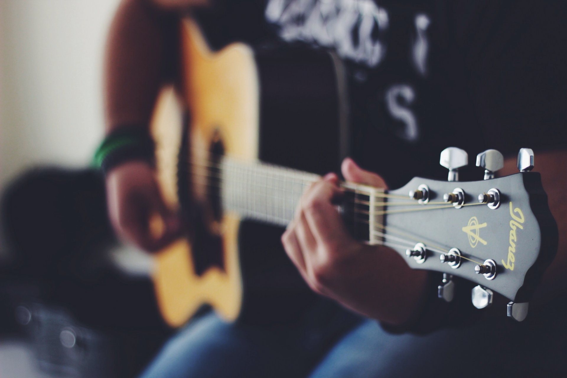 guitars musical instruments plays hands string