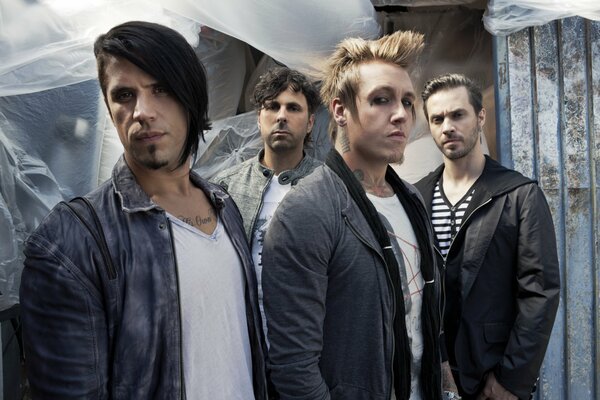 Miembros del rock alternativo papa roach