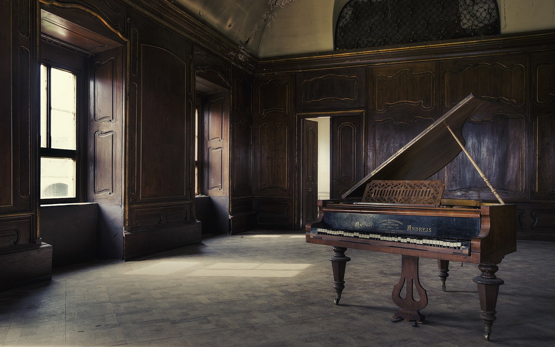 piano music room