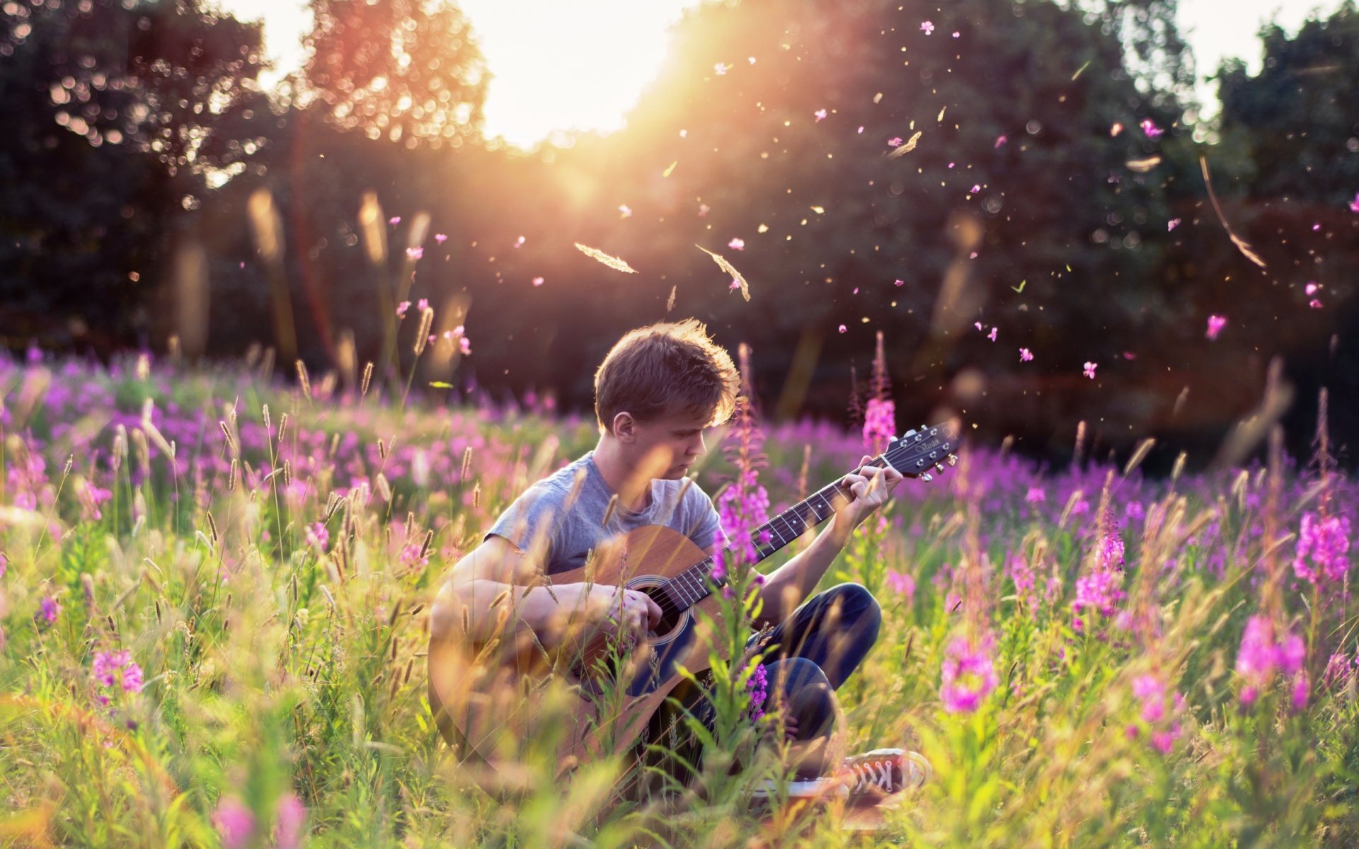 novio guitarra música verano