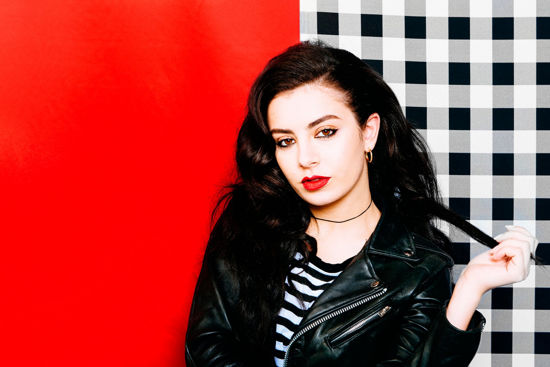 charlie xcx charlotte emma aitchison chanteuse britannique auteur-compositeur-interprète