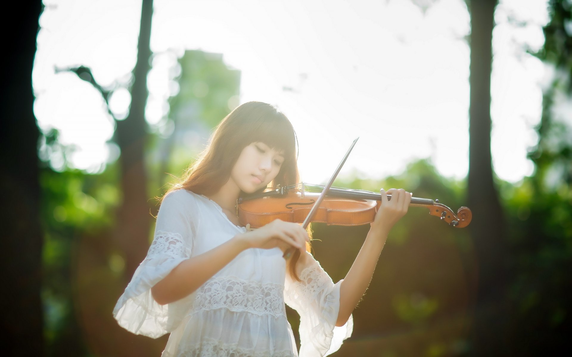 fille asiatique violon musique