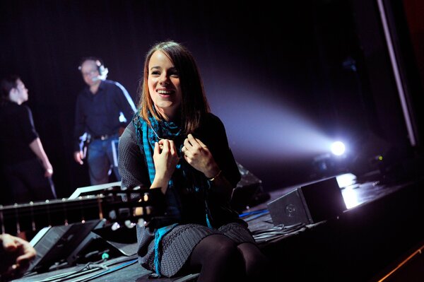 La cantante alizee jacotey en el escenario