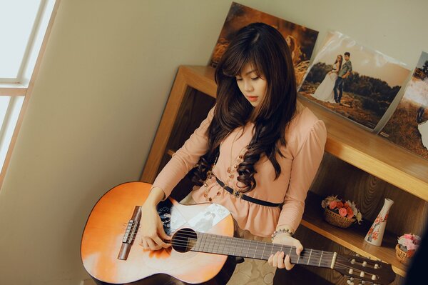 Desktop wallpaper girl with guitar