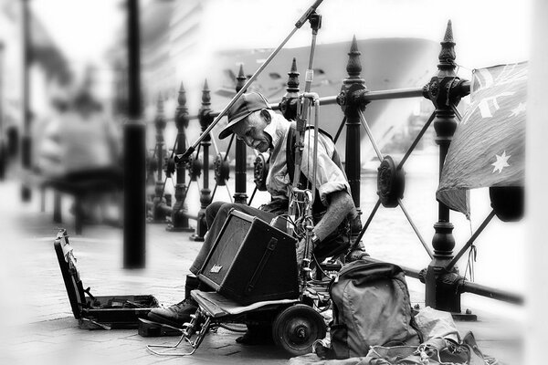 Straßenmusiker in der Stadt