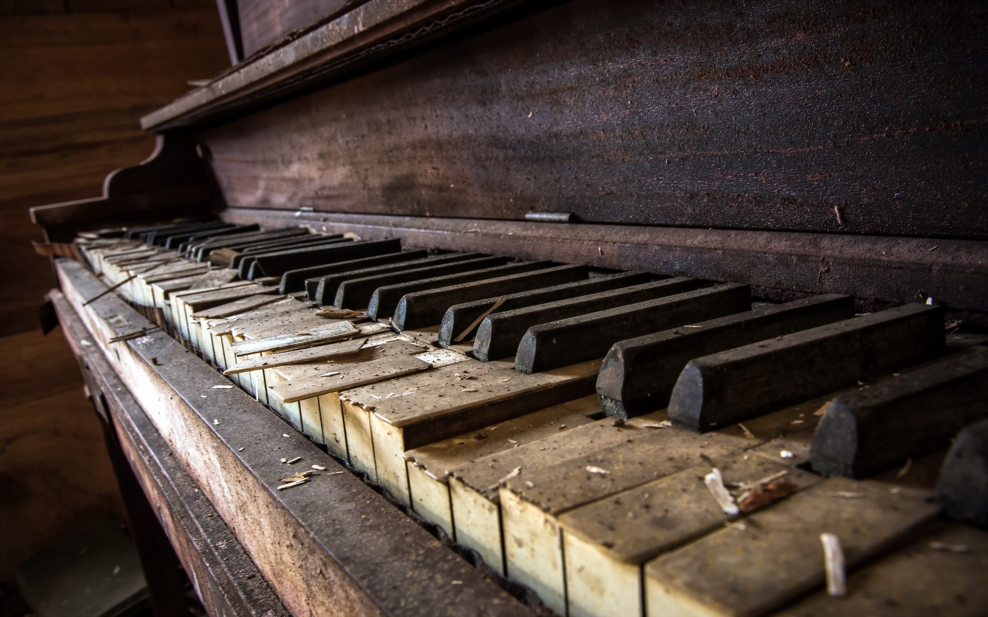 piano close up music