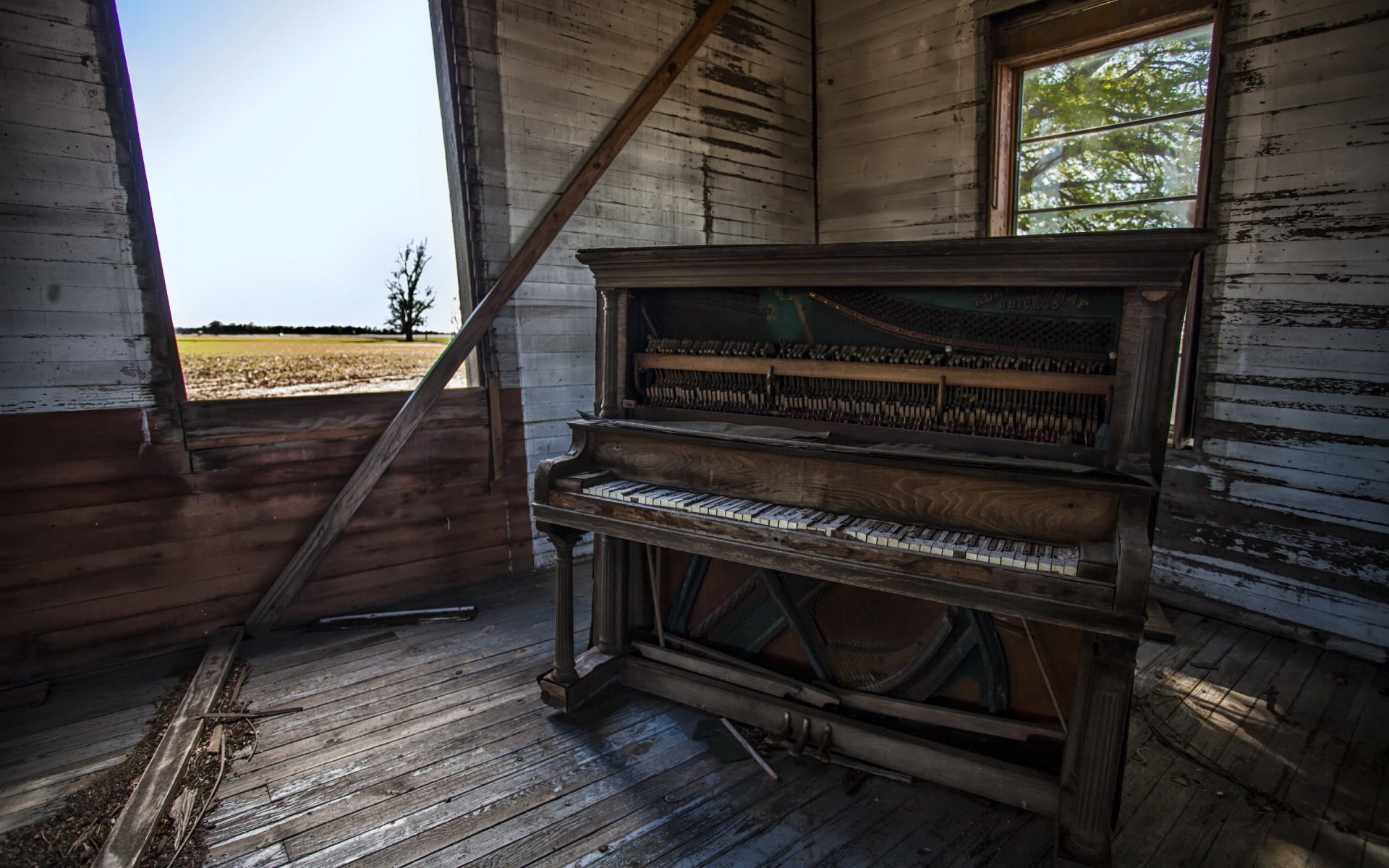 pianoforte stanza musica