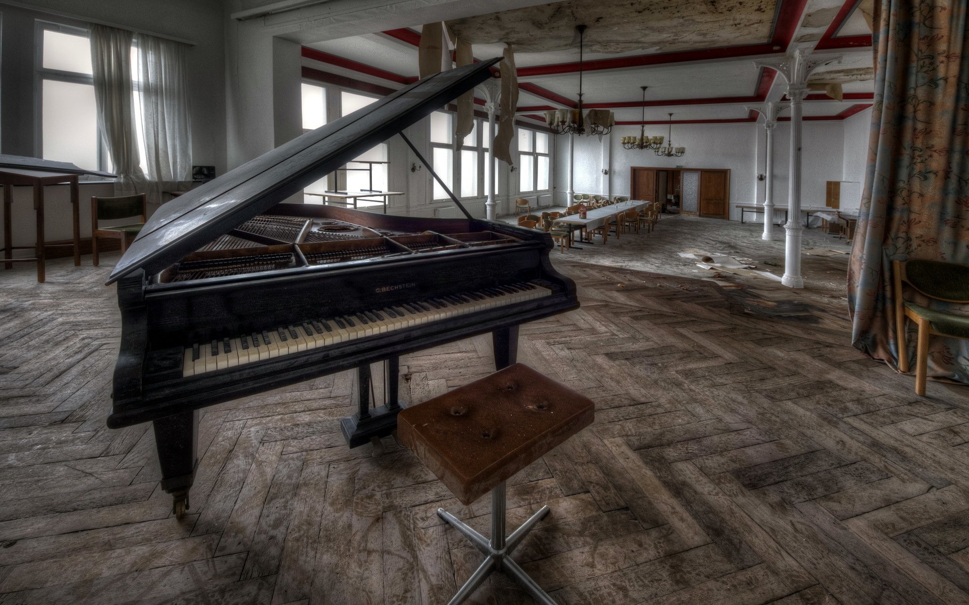 hotel schäfleshimmel piano abandonado ruptura