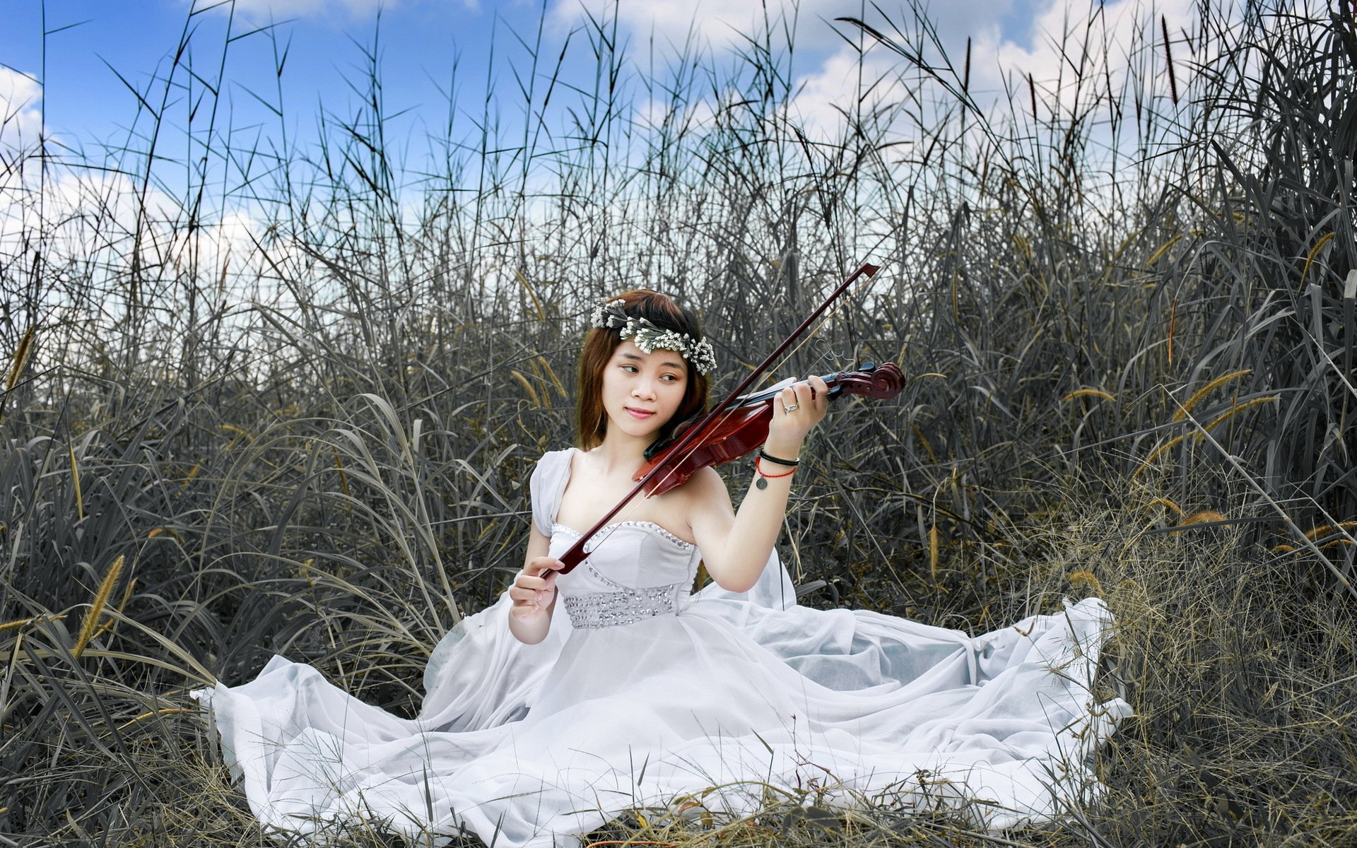 girl asian violin music