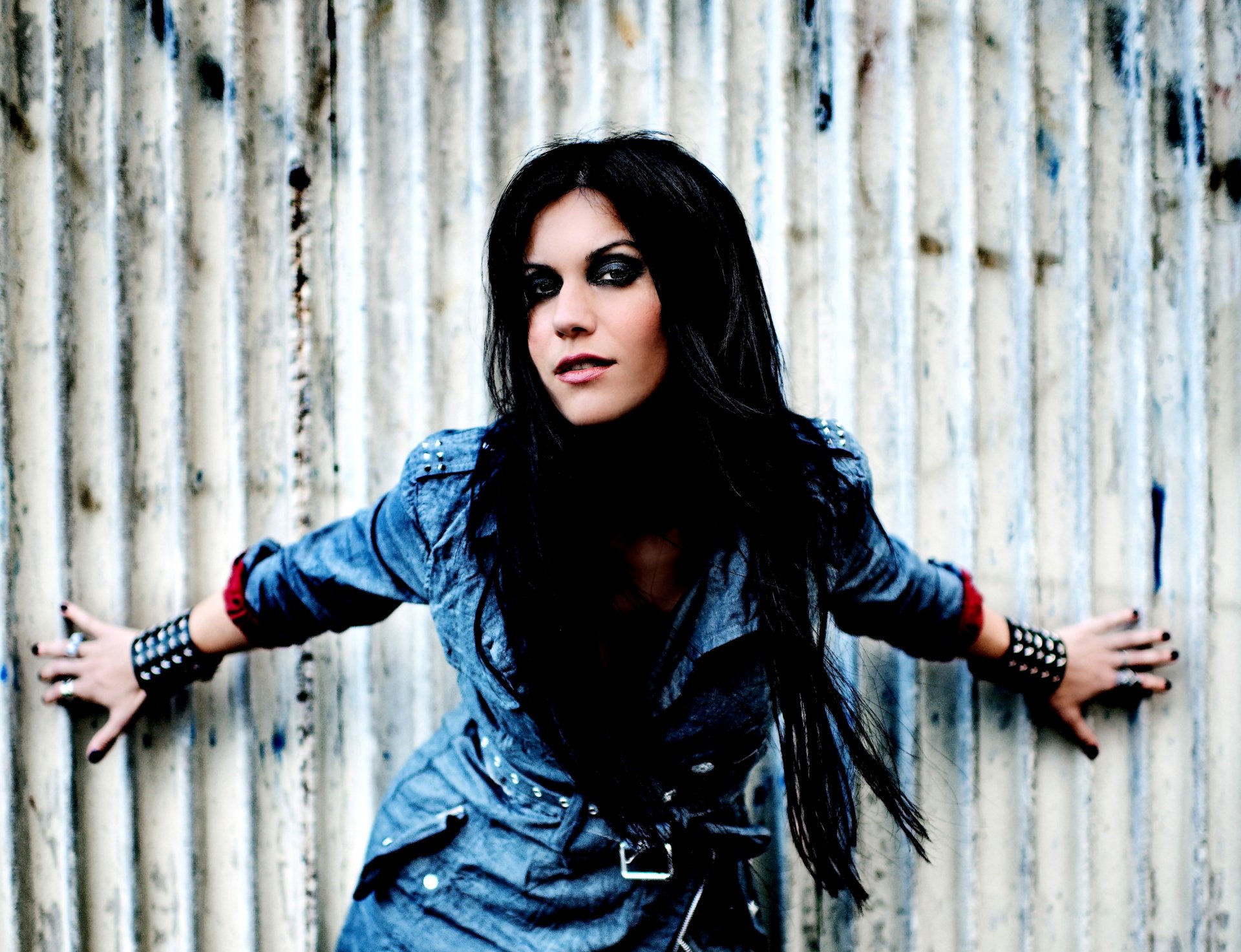 lacuna coil metallo ragazza christina scabia