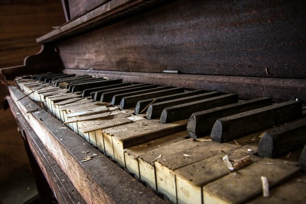 Nahaufnahme Foto von Musik. braunes Klavier