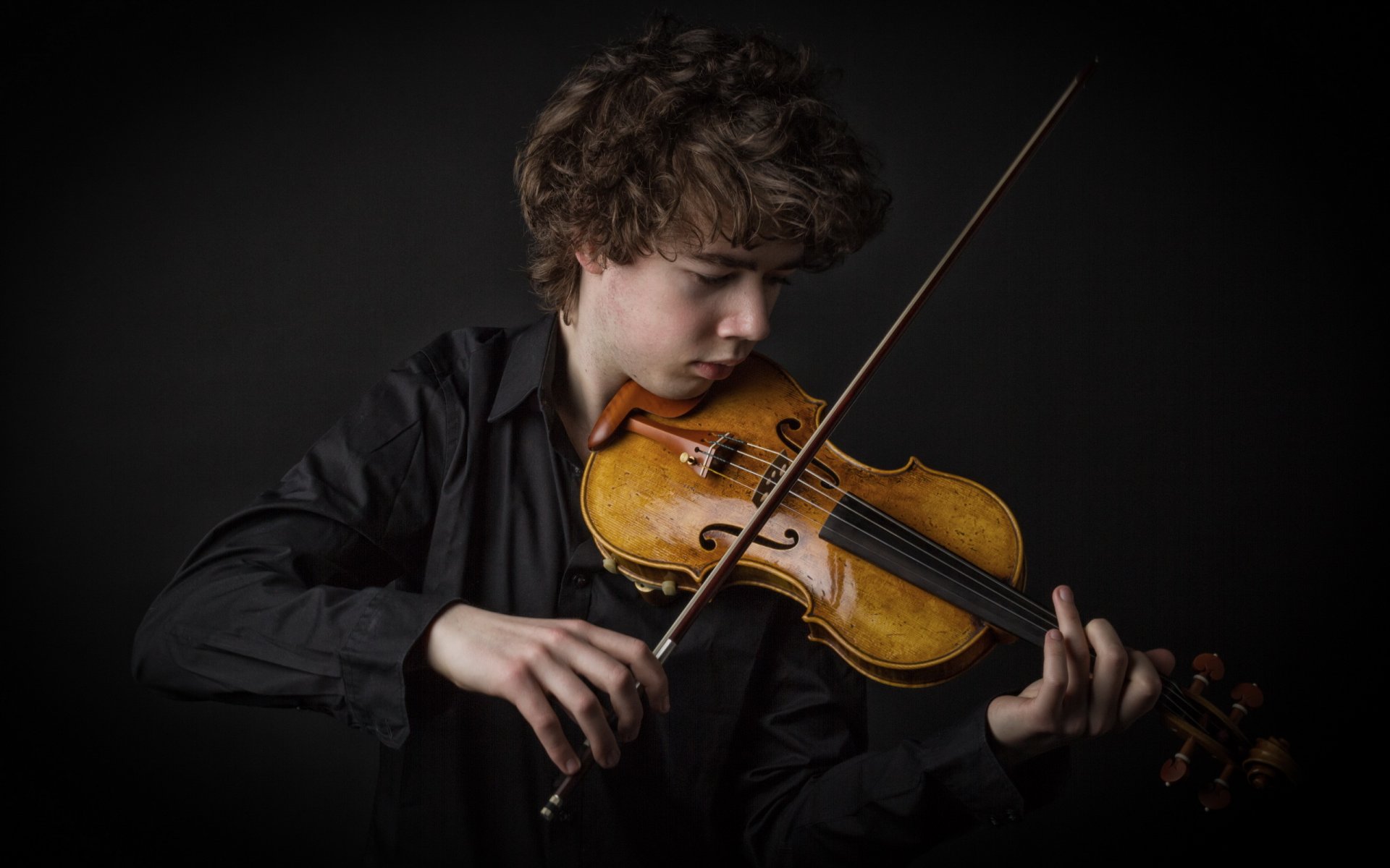 ragazzo violino musica