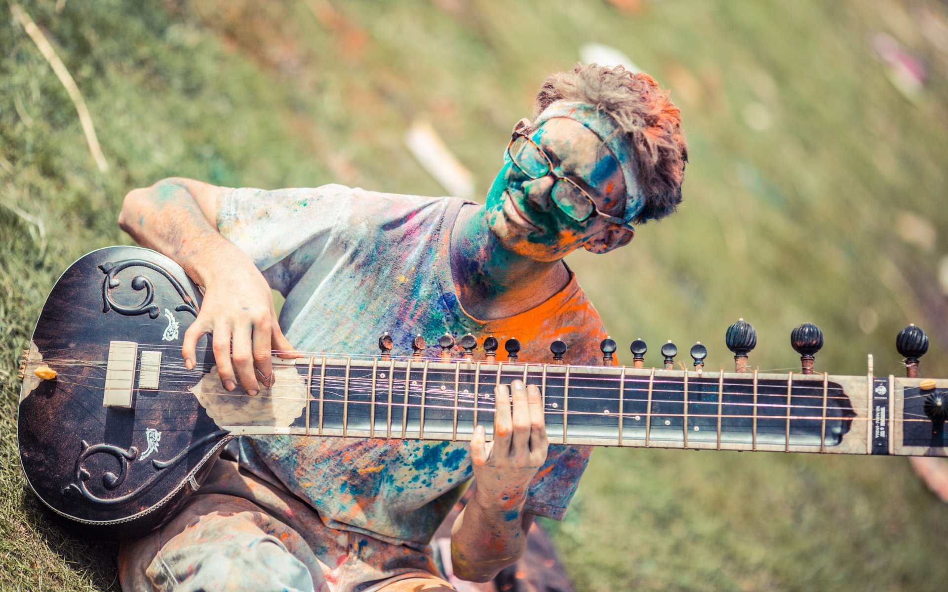 festival der farben spanisches volk musik sitar