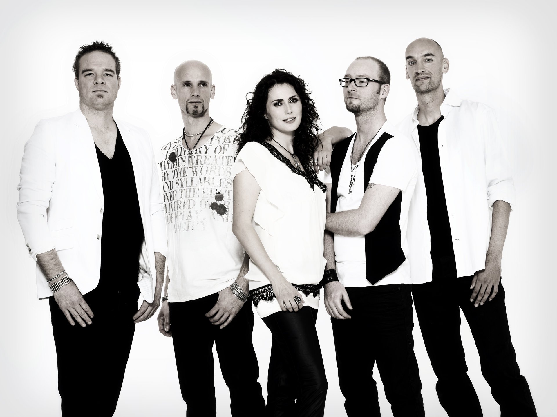 within temptation шарон ден адель ро́берт ве́стерхольт роберт westerholt группа вокалистка