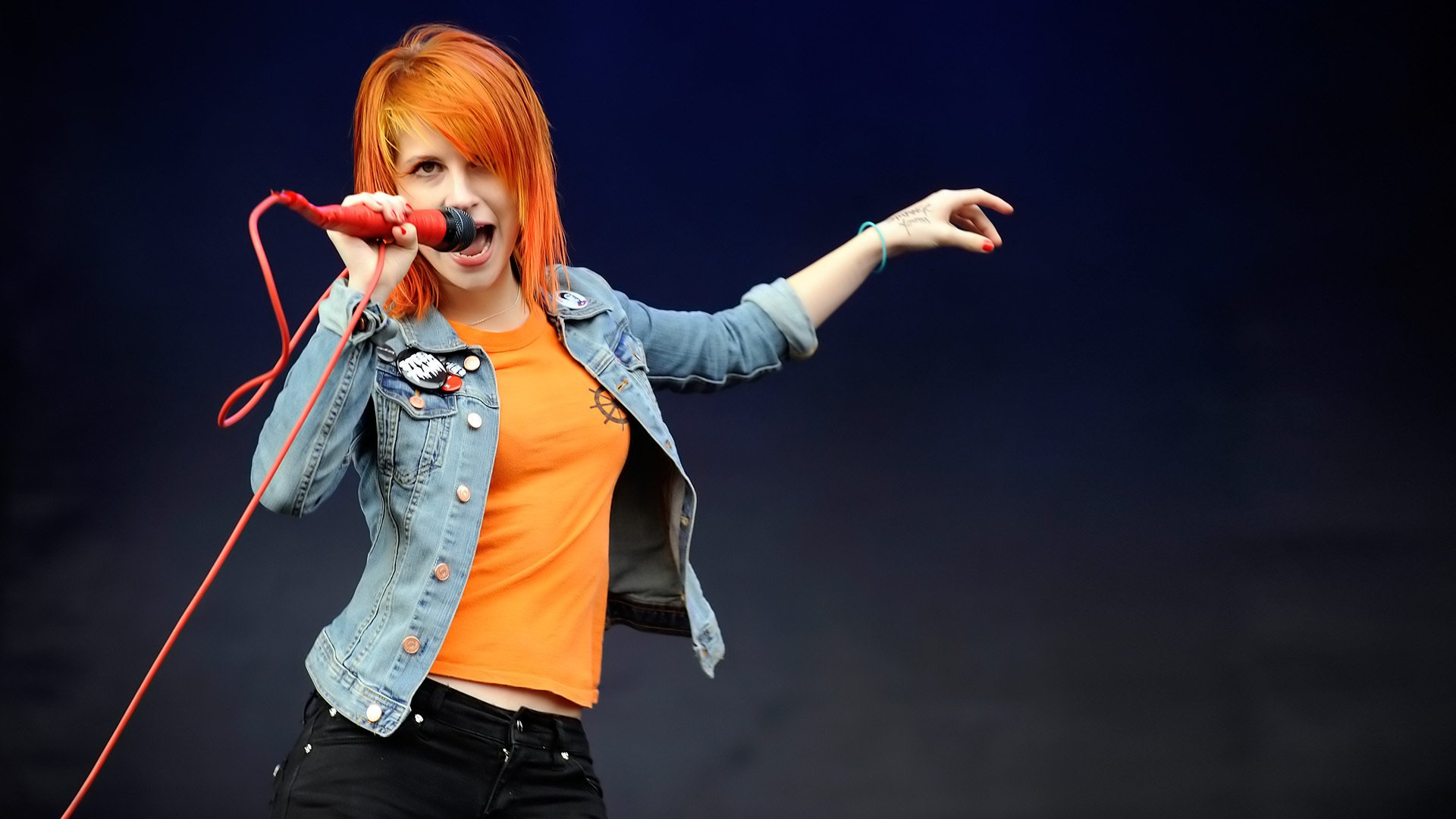 hayley williams paramore canta