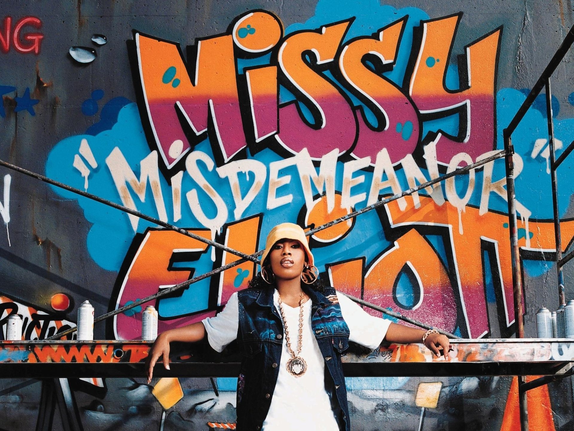 missy elliott missy eliot chica rapera rap pared grafito latas de pintura