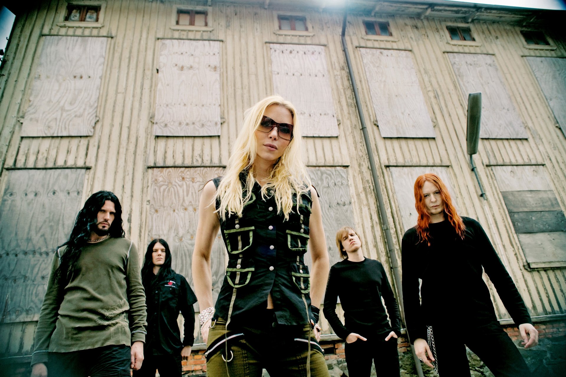 arch enemy angela gossow michael amott christopher amott sharlee d angelo daniel erlandsson melodic death metal