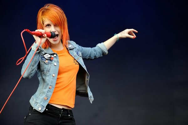 Singt Williams Haley paramore