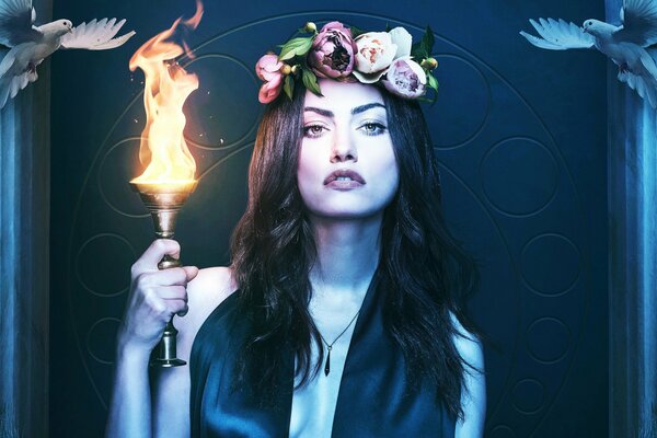 Hermosa actriz Phoebe Tonkin arte