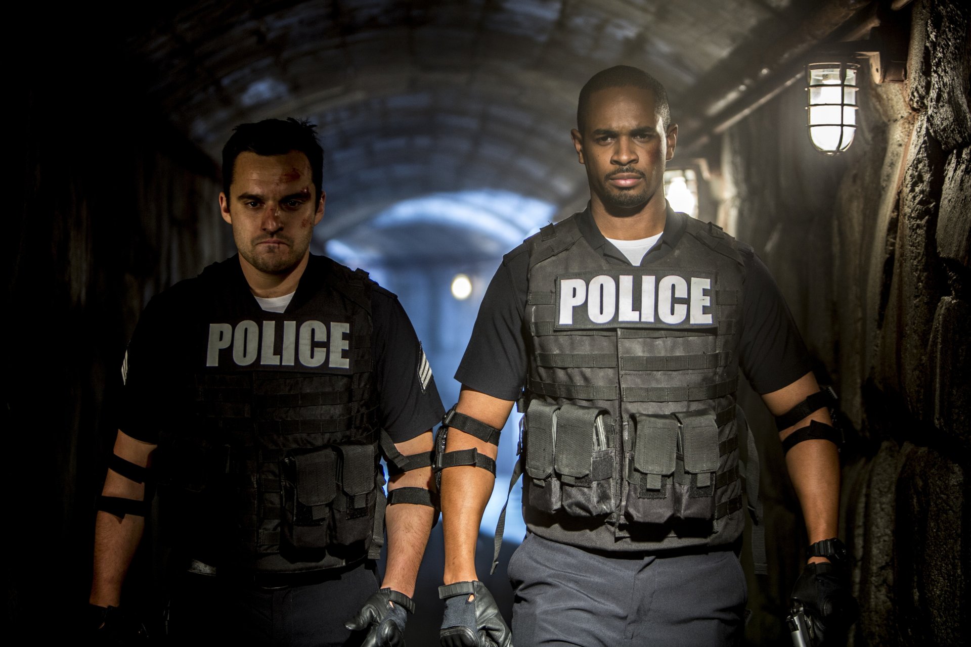 comme les flics damon wayans jr. damon wayans jr. jake johnson police uniforme