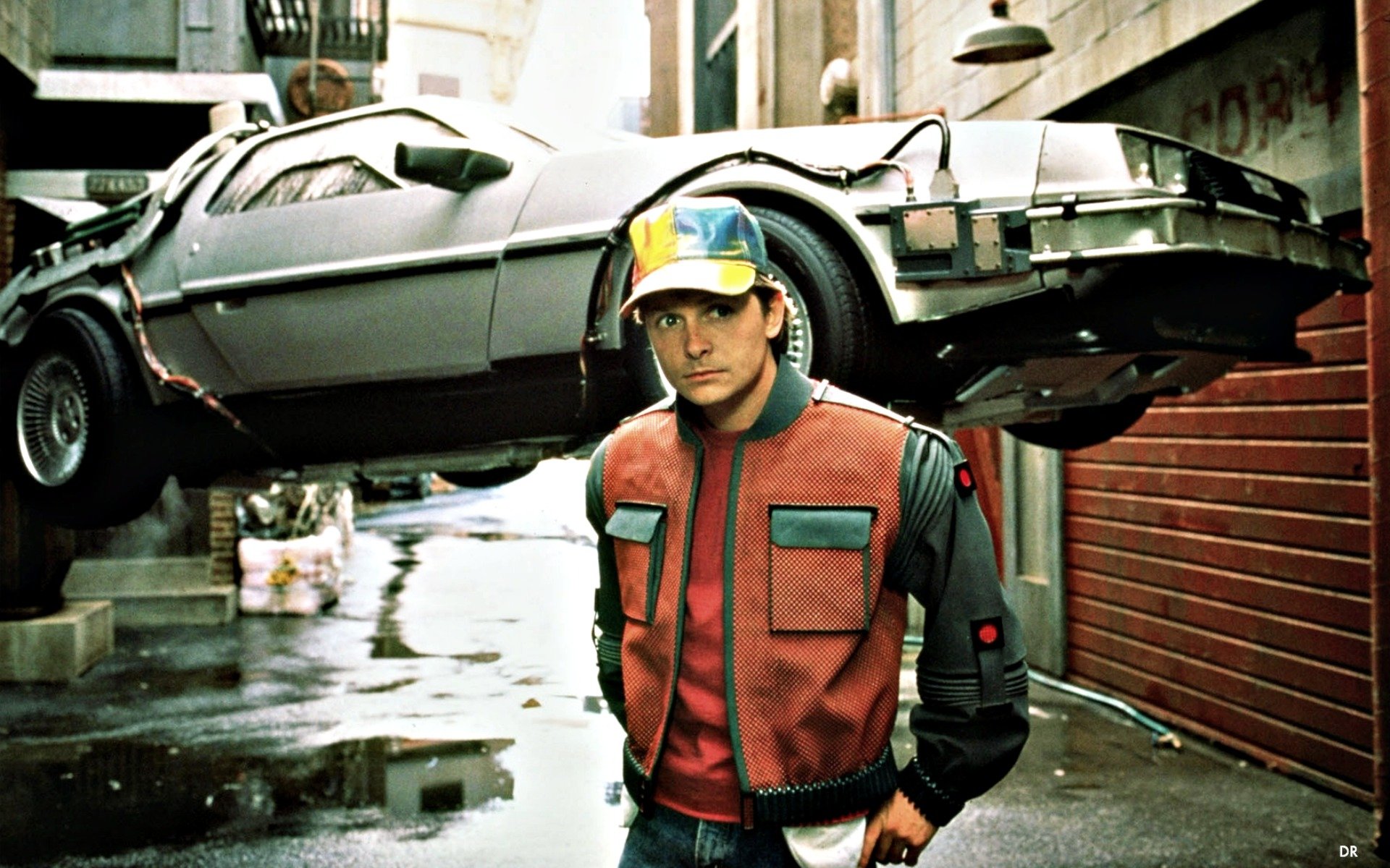 marty mcfly mc fly mac fly macfly powrót do przyszłości ii film 1985 2015 dolorean samochód przyszli spielberg trylogia brązowy