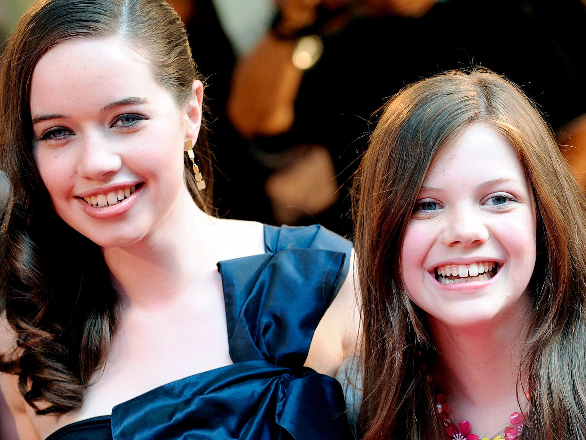 anna popplewell georgie henley las crónicas de narnia niña