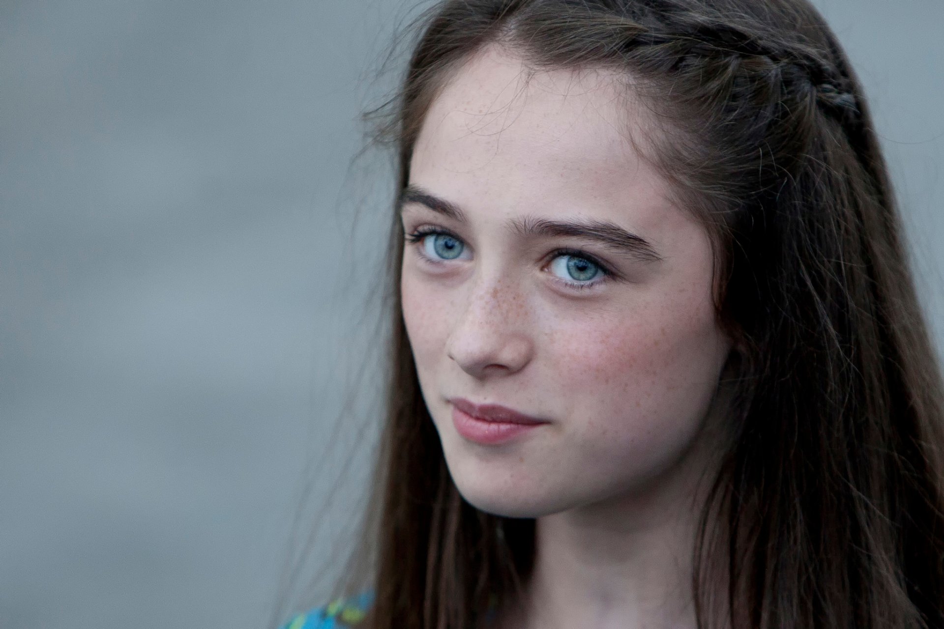 raffey cassidy dziewczyna raffey cassidy tomorrowland