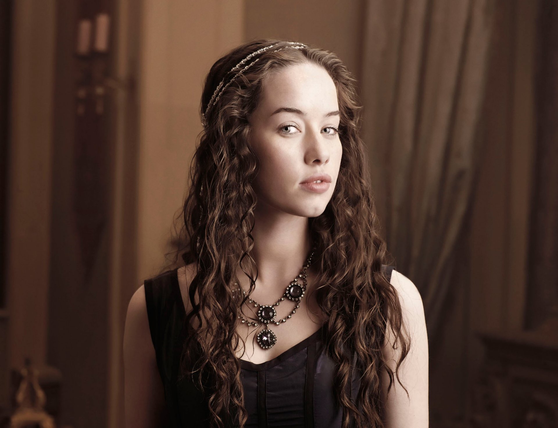 reign kingdom promo anna popplewell