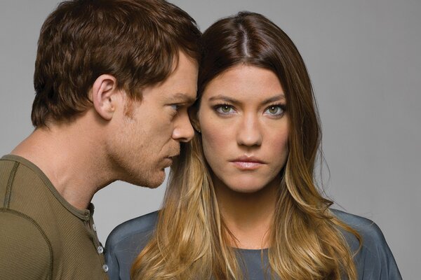 Serie TV Dexter. Michael C. Hall e la ragazza