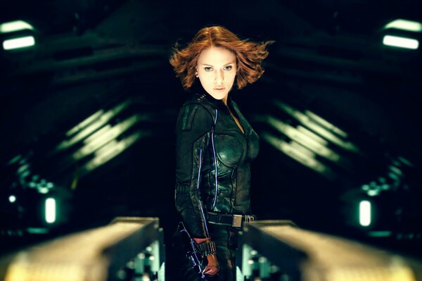 Fille Rousse du film Avengers