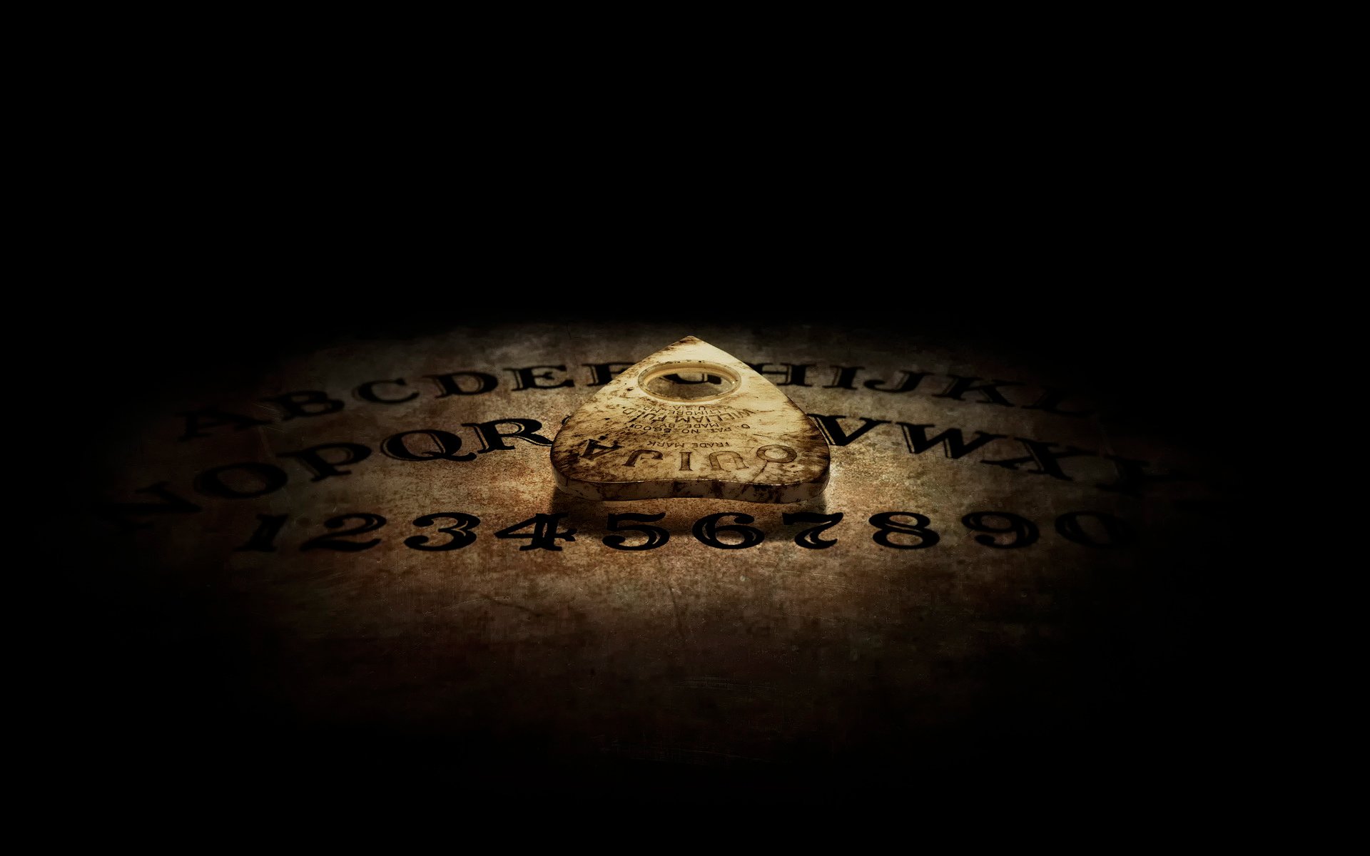 ouija: diabelska tablica ouija horror przekonuj się że to tylko gra