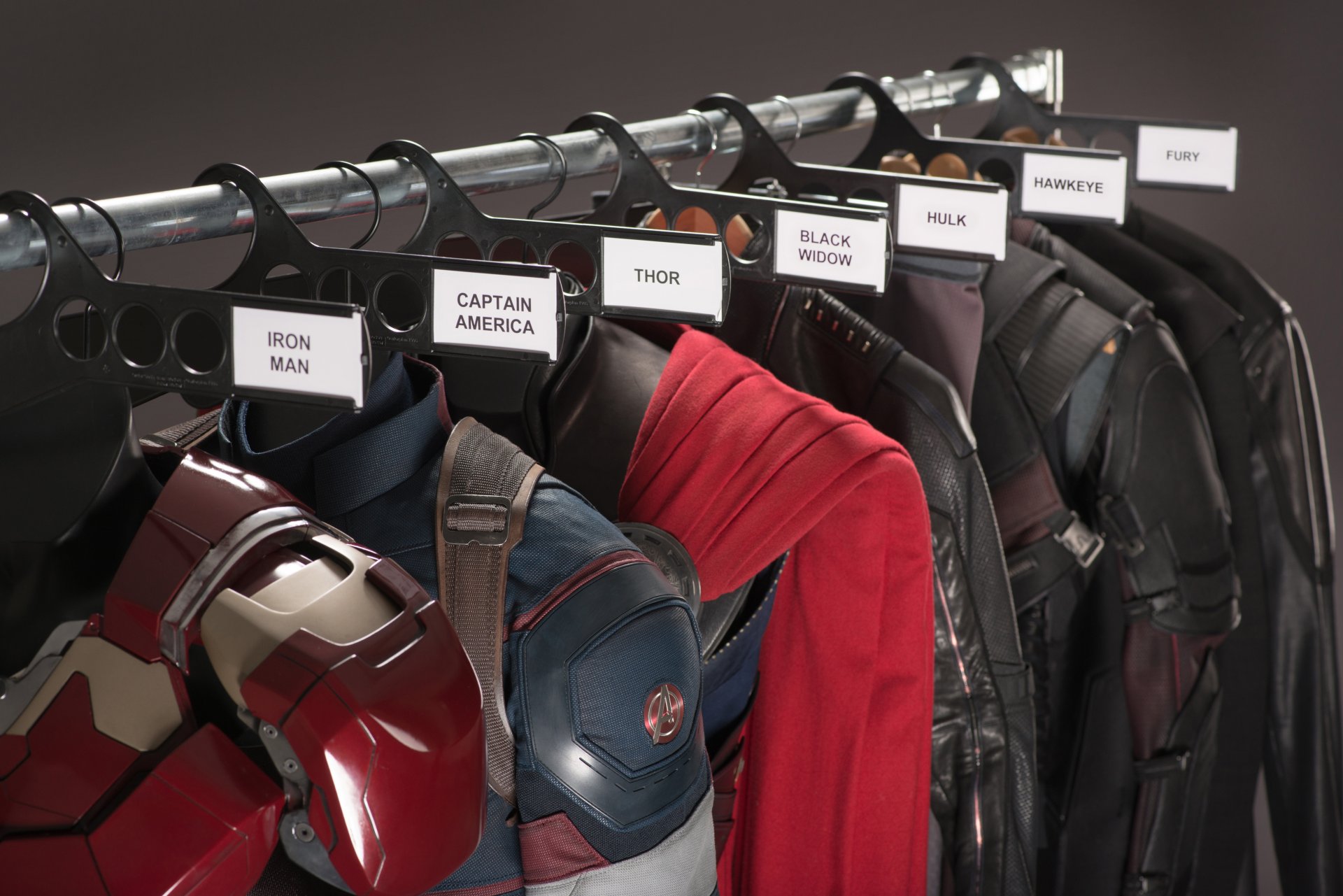 avengers: ultron uniforme iron man captain america thor veuve noire hulk hawkeye rage