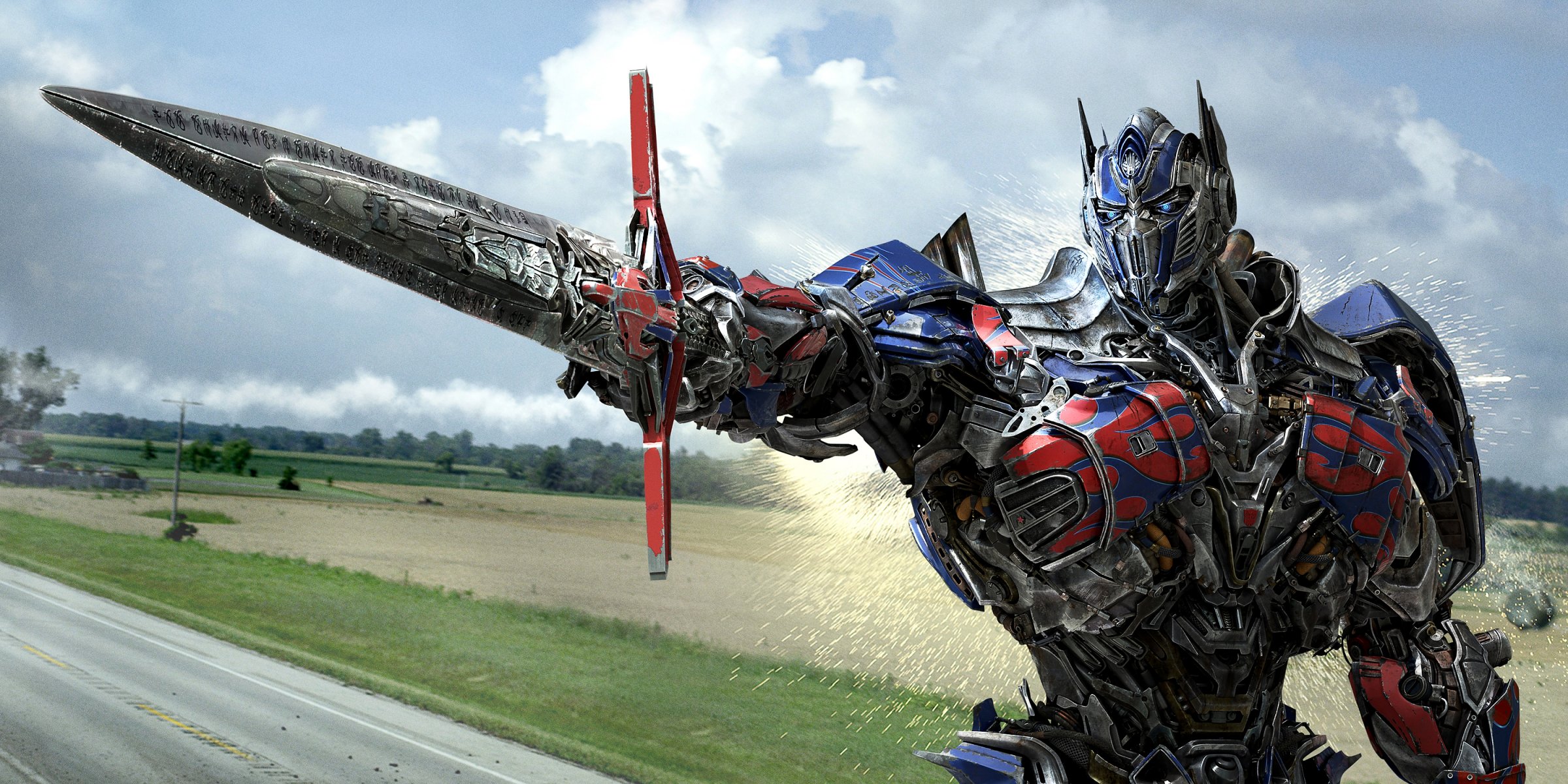 transformers: age of extinction transformers: age of extermination autobot optimus prime chapitre arme épée étincelles ciel champ arbres nuages fer route michael bay