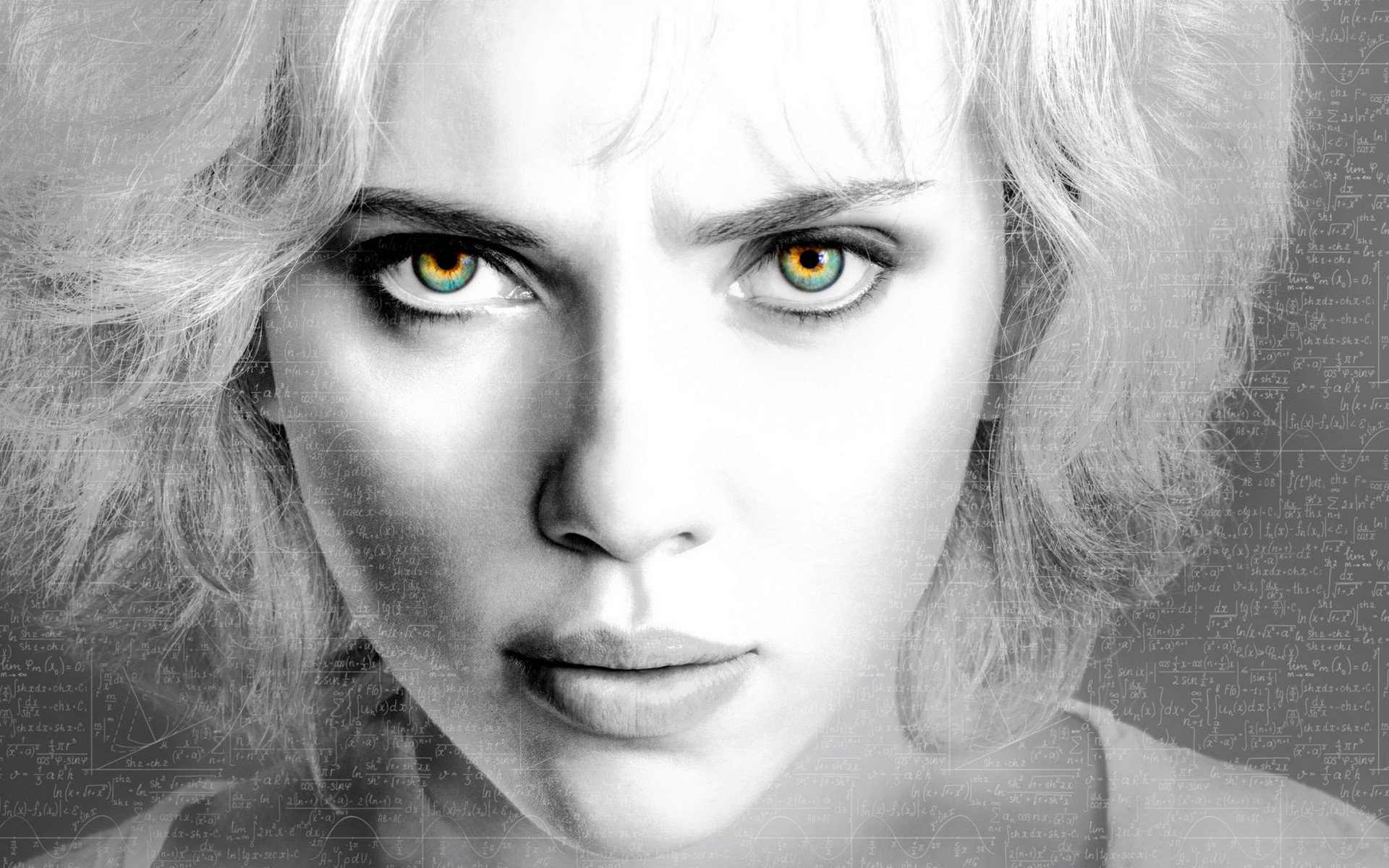 scarlett johansson lucy actrice regard yeux lèvres enigma énigme