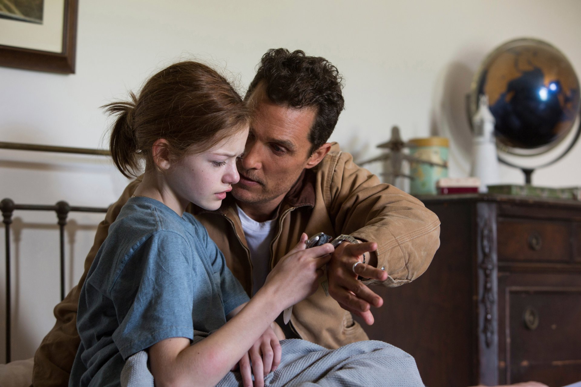 międzygwiezdny matthew mcconaughey mackenzie foy