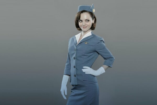 Christina Ricci en uniforme d hôtesse de l air