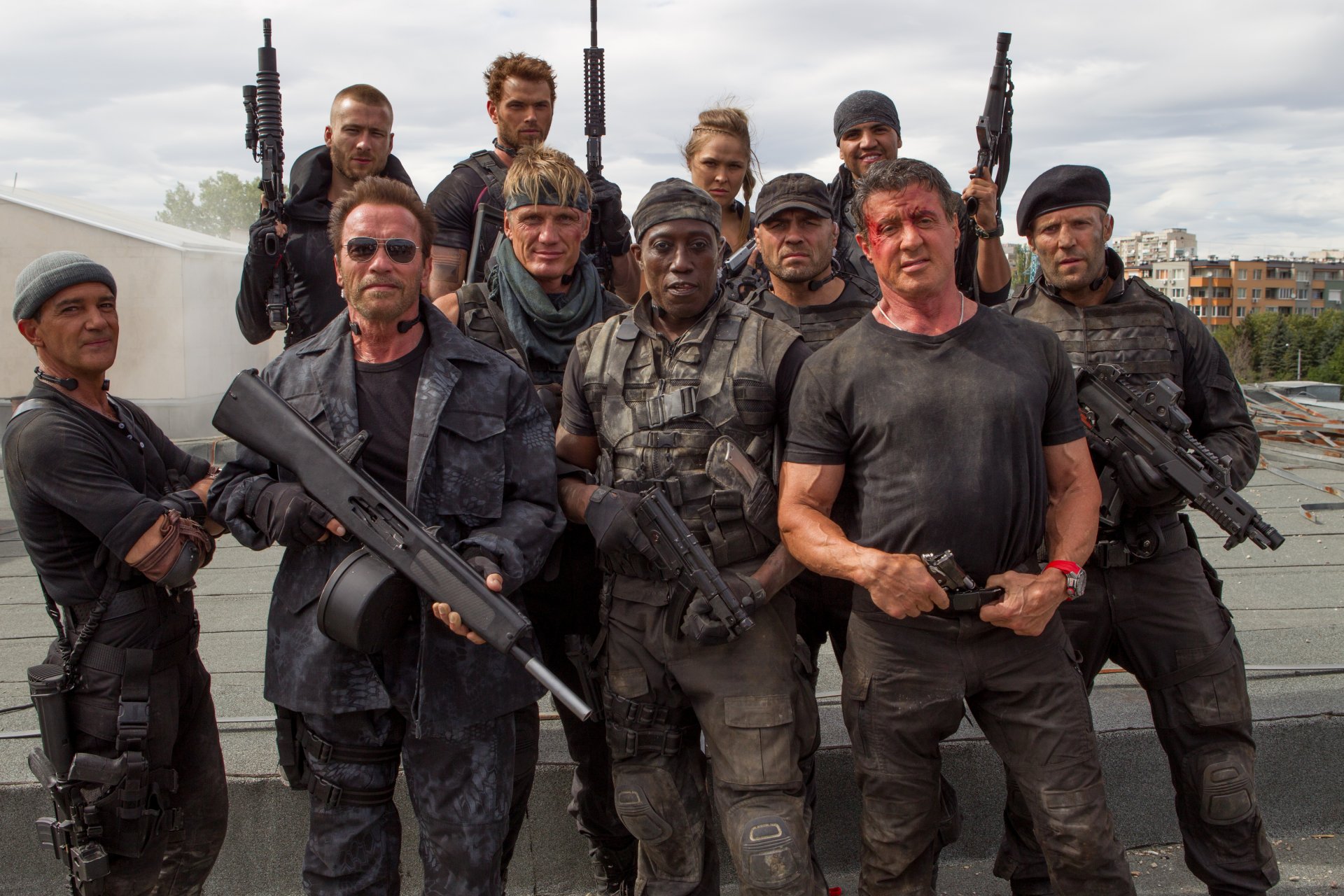 the expendables 3 sylvester stallone jason statham arnold schwarzenegger jet li antonio banderas wesley snipes dolph lundgren