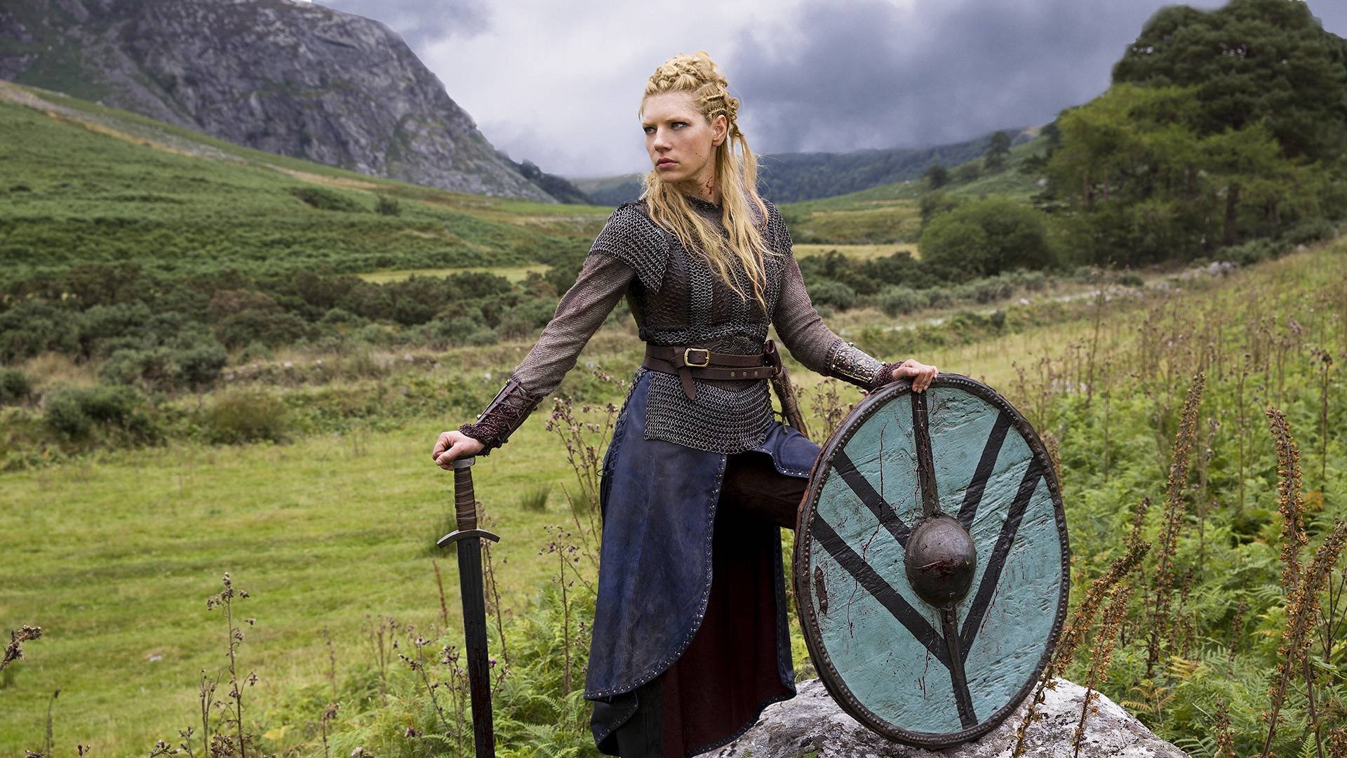 vichinghi serie tv storico dramma catherine winnick lagertha spada scudo natura