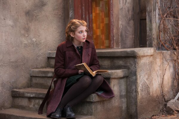 Liesel meminger est une fille modeste et belle