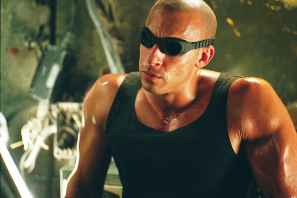 Vin Diesel in the movie Chronicles of Riddick 