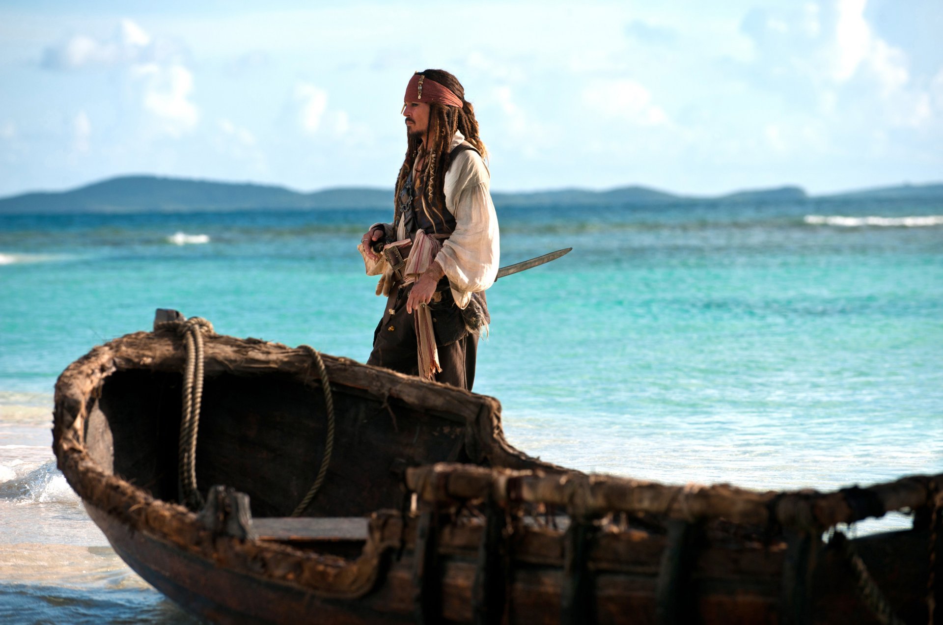 johnny depp captain jack sparrow pirat boot meer ozean fluch der karibik: an seltsamen ufern