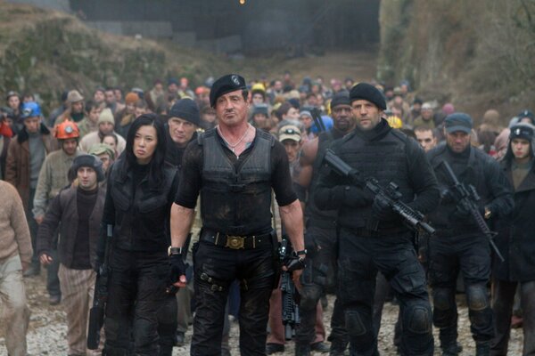 Expendables 2 Helden Barney Ross und sein Team auf der Straße