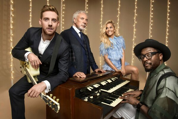 Will. i. am, Tom Jones, Ricky Wilson, Rita Ora alla voce 2015