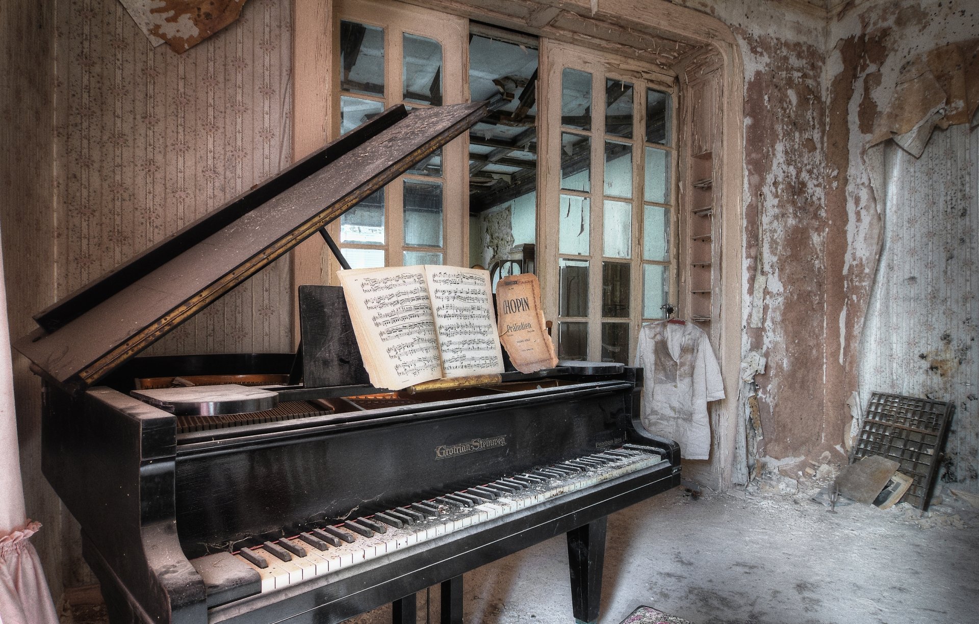 habitación piano música