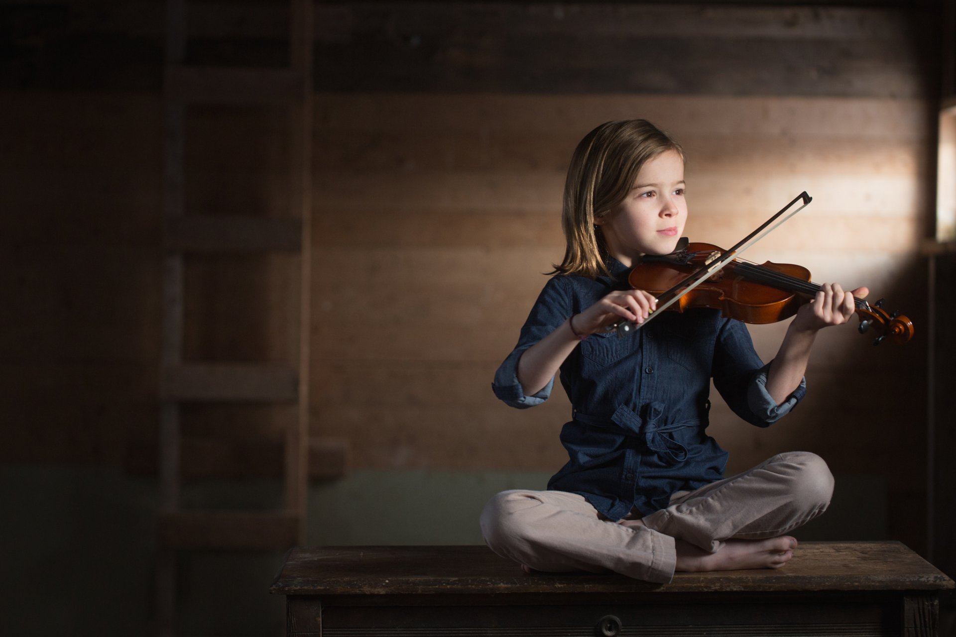 ragazza violino musica