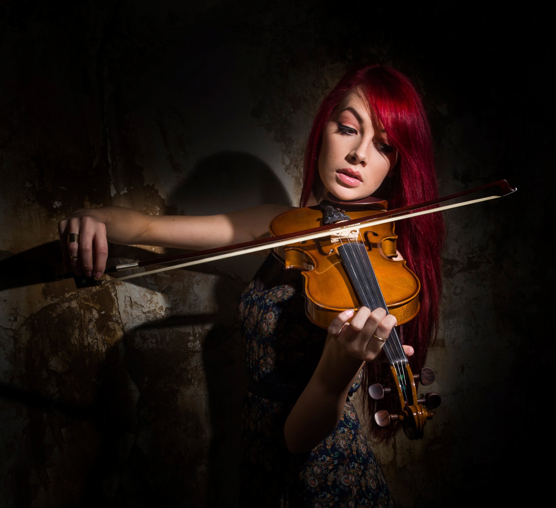 ragazza violino gioco