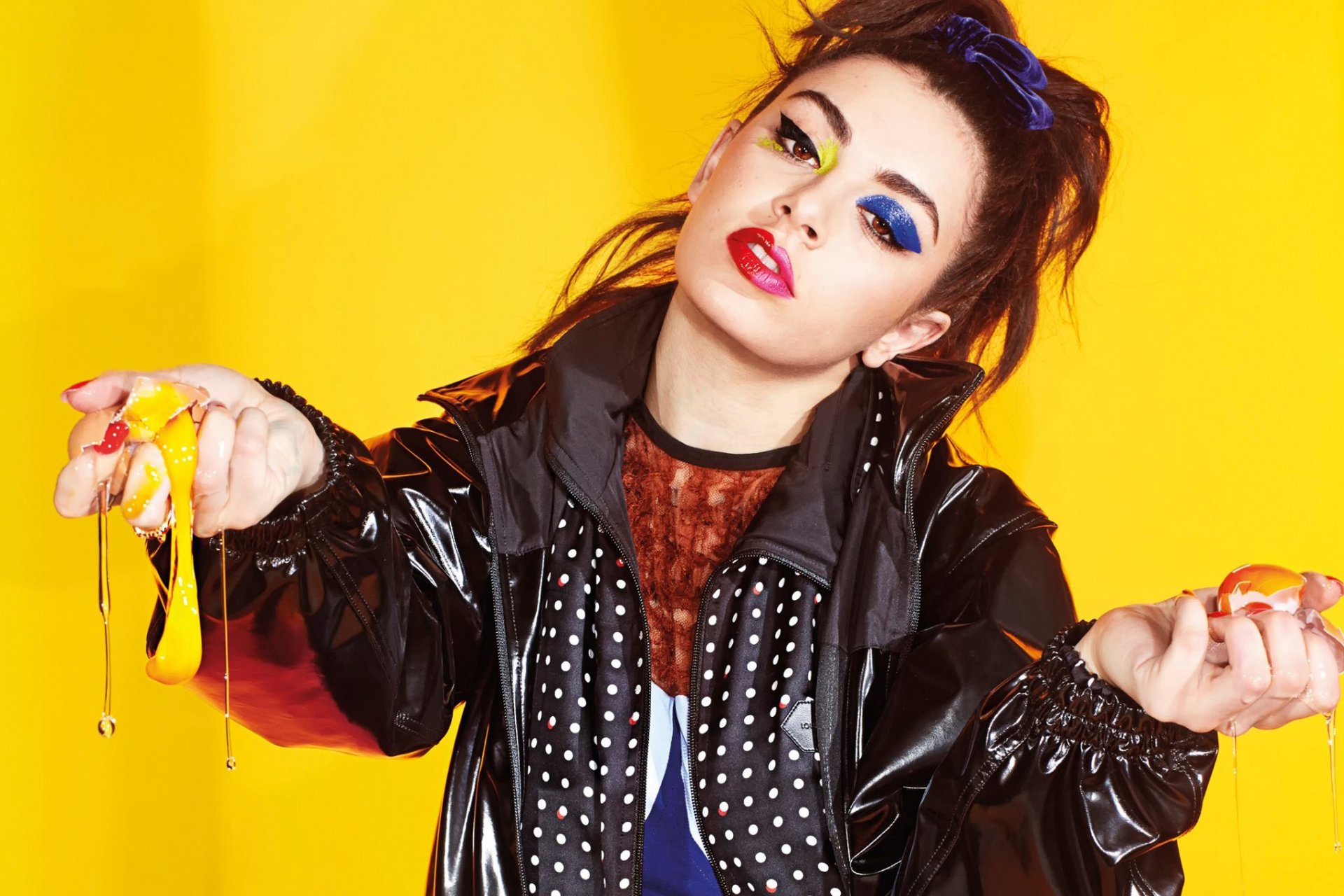 charlie xcx sängerin fotoshooting jalouse 2015