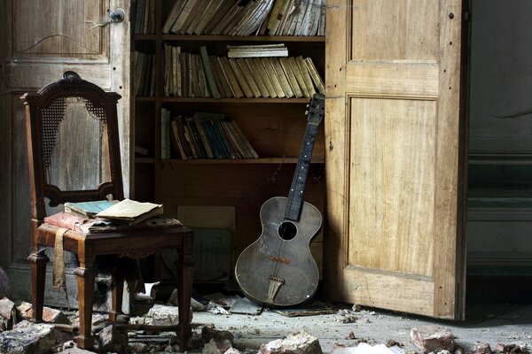 Vieilles choses dans une maison abandonnée